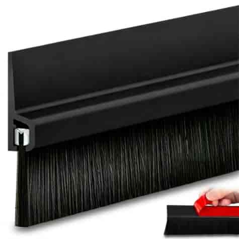 Self-adhesive brush strip 2x100cm /black