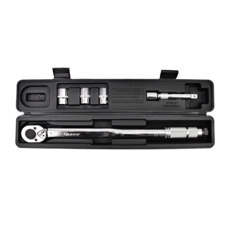 Torque wrench 1/2  28-210Nm + sockets + bar